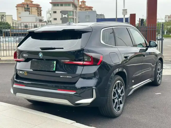 BMW iX 1 2023 Model xDrive30L X Design Set – фото 6