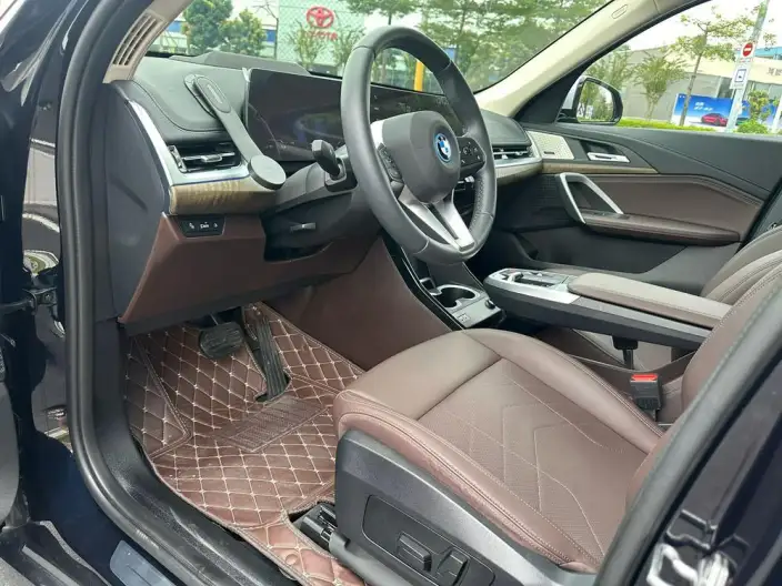 BMW iX 1 2023 Model xDrive30L X Design Set – фото 8