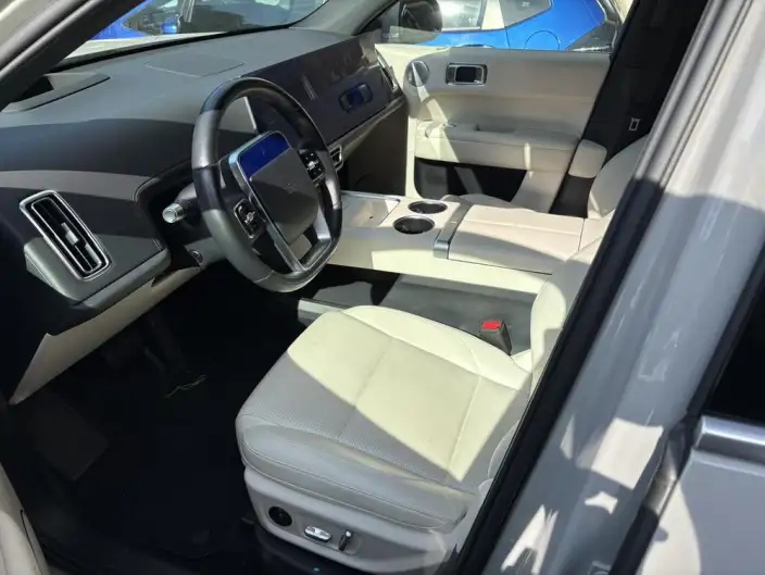Li Auto L6 2024 Model Pro Edition – фото 8