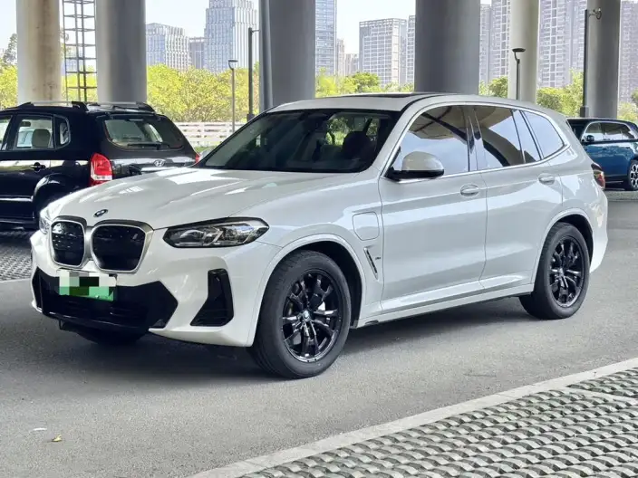 BMW iX3 2022 Model Leading Model – фото 1