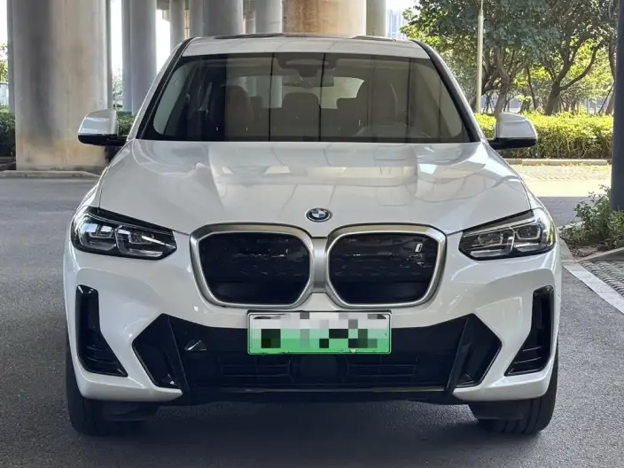 BMW iX3 2022 Model Leading Model – фото 2
