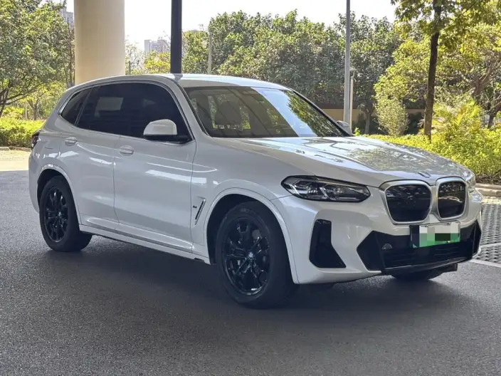 BMW iX3 2022 Model Leading Model – фото 3
