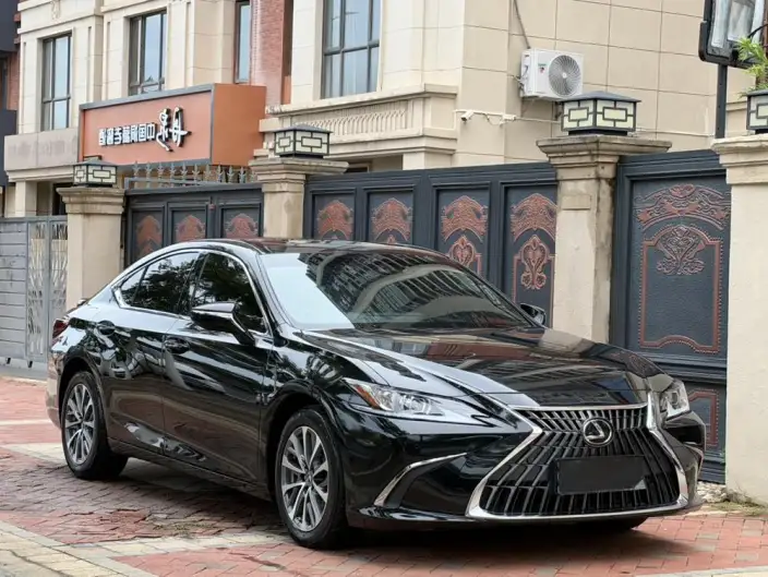 Lexus ES 2022 Model 300h Superior Edition – фото 3