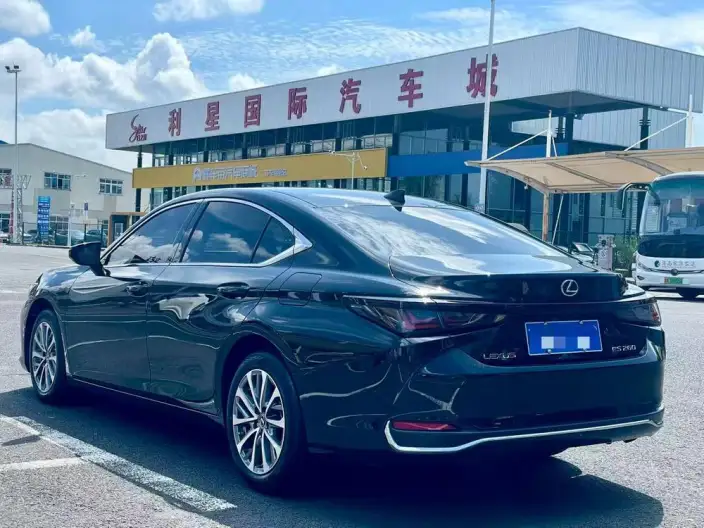 Lexus ES 2025 Model 200 Premium – фото 4