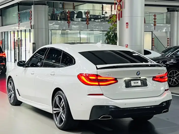 BMW 6 Series GT 2022 Model 630i M Sports Set – фото 4