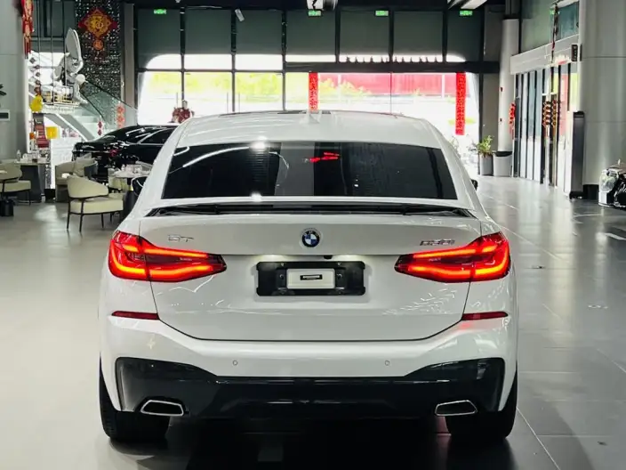 BMW 6 Series GT 2022 Model 630i M Sports Set – фото 5
