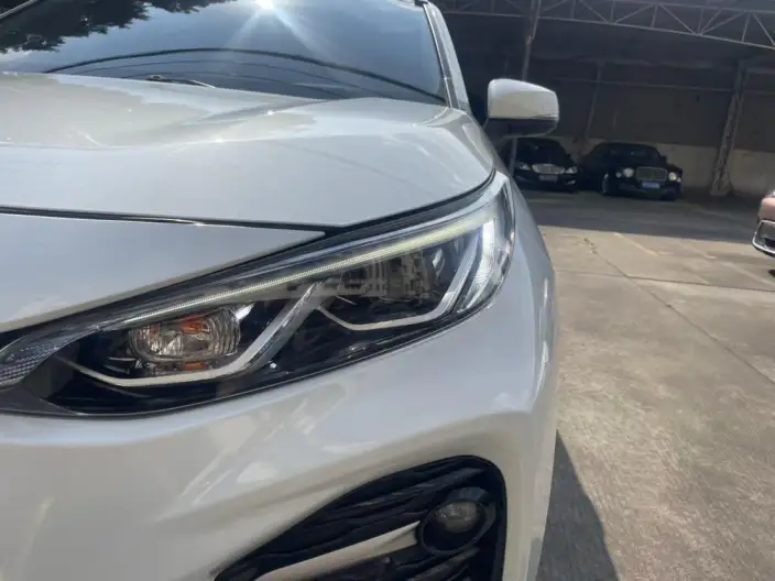Toyota Wildlander 2023 Model 2.0L 2WD Luxury PLUS Edition – фото 6