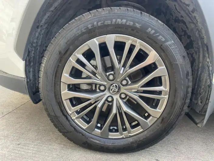 Toyota Wildlander 2023 Model 2.0L 2WD Luxury PLUS Edition – фото 7