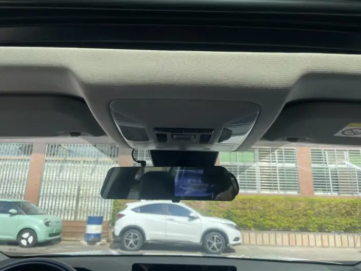 Toyota Wildlander 2023 Model 2.0L 2WD Luxury PLUS Edition – фото 8