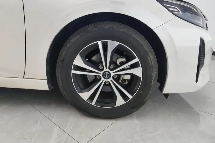 Nissan Sylphy 2023 Model 1.6L CVT Yuexiang Edition – фото 9