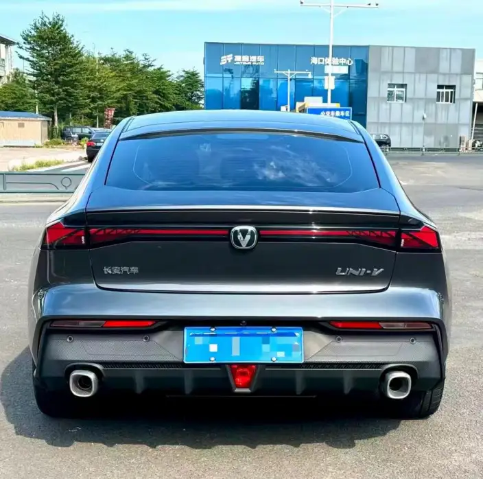Changan UNI-V 2023 Model 1.5T Noble Model – фото 5