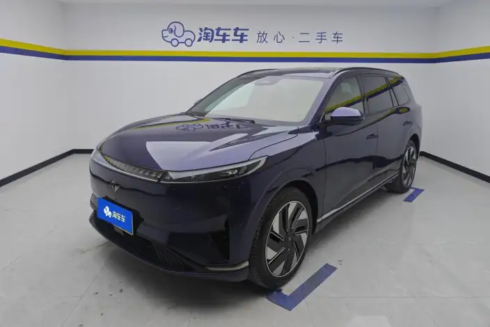 eπ 008 2024 Model 636Max EV Edition 6 seat