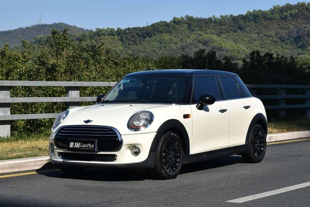 MINI 2016 1.5T COOPER Five-door Edition – фото 1