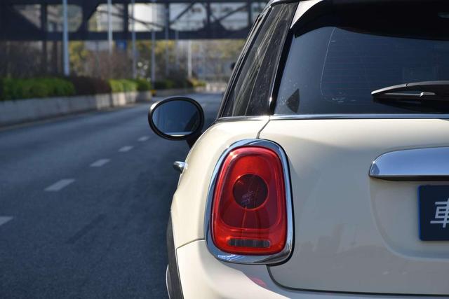 MINI 2016 1.5T COOPER Five-door Edition – фото 7