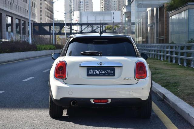 MINI 2016 1.5T COOPER Five-door Edition – фото 8