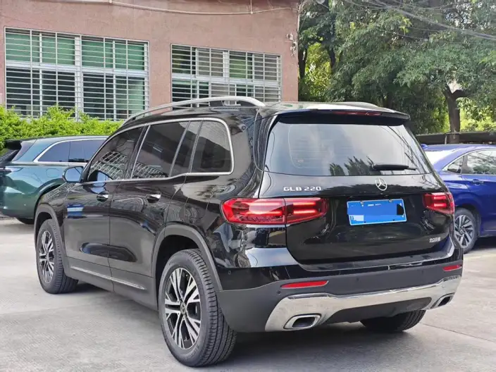 Mercedes-Benz GLB 2025 Model GLB 220 Dynamic Model – фото 3