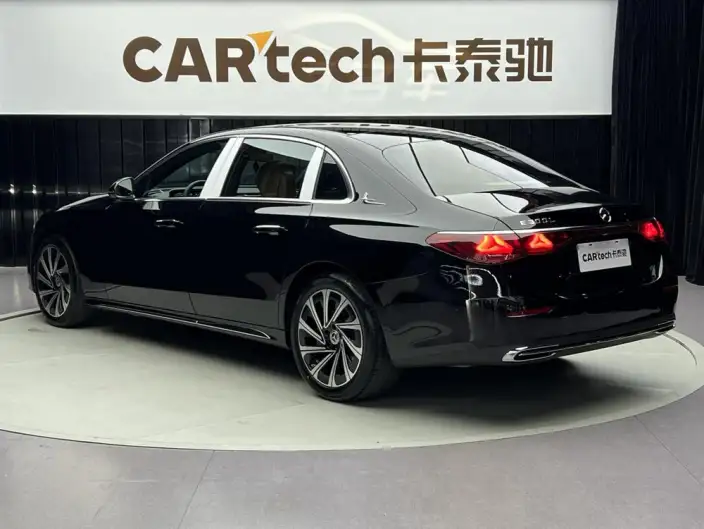 Mercedes-Benz E-Class 2025 Model E 300 L Luxury Model sedan – фото 5