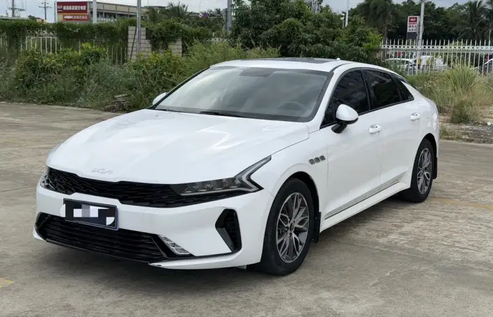 Kia K5 2021 Model 270T CVVD Fashion Edition