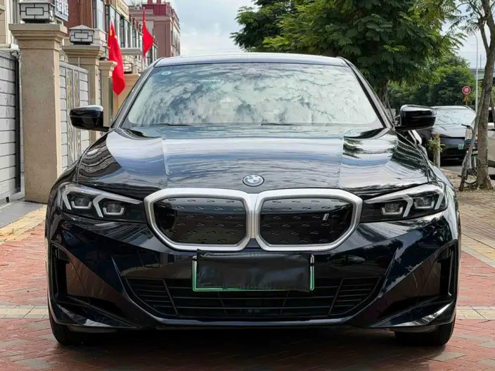 BMW i3 2022 Model eDrive35L – фото 2