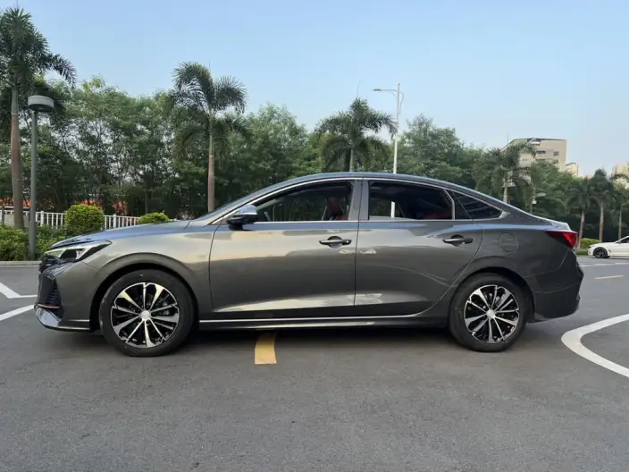 Changan Eado 2022 Model PLUS Blue whale NE 1.4T GDI DCT Flagship Model – фото 4