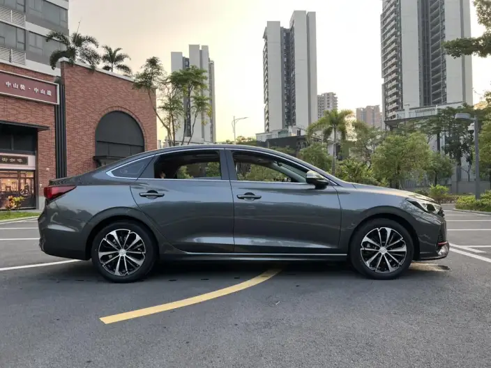Changan Eado 2022 Model PLUS Blue whale NE 1.4T GDI DCT Flagship Model – фото 8