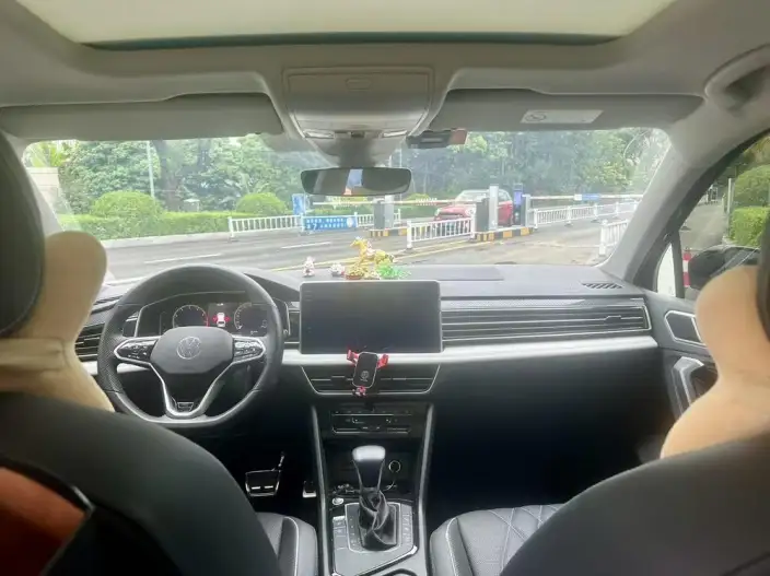 Volkswagen Tiguan L 2023 Model 330TSI 2WD R-Line Enjoy the version more – фото 7