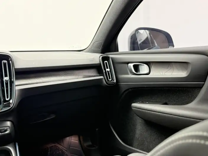 Volvo C40 EV 2022 Model Long Battery Life Pro Edition – фото 7