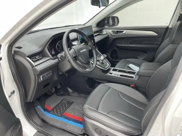 Haval M6 2021 Model PLUS 1.5T DCT Noble Smart Connect Model – фото 9