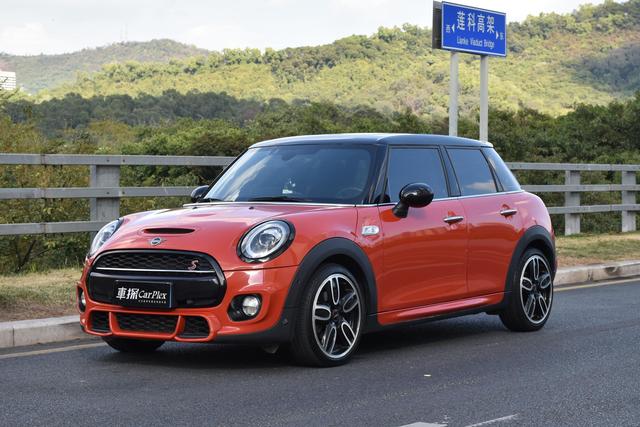 MINI Модель 2019 года 2.0T COOPER S Racer Five-door Edition – фото 1