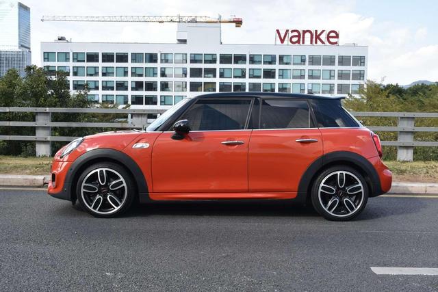 MINI Модель 2019 года 2.0T COOPER S Racer Five-door Edition – фото 3
