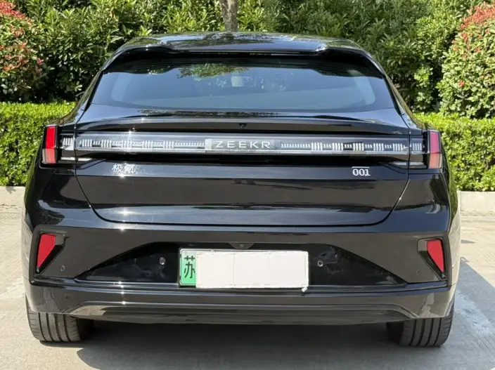 ZEEKR 001 2025 Model WE Edition 95kWh 4WD – фото 4