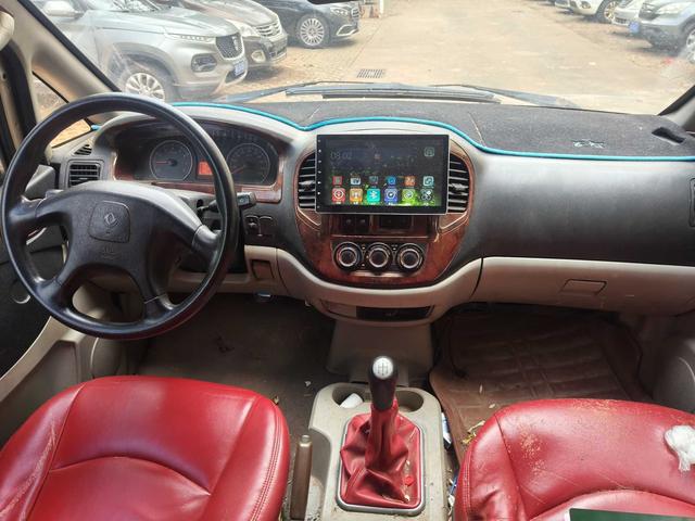 Dongfeng Lingzhi 2014 M3 1.6L 7-seater Luxury