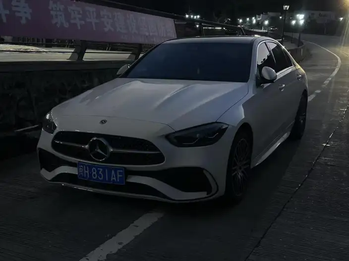Mercedes-Benz C-Class 2025 Model C 260 L Sports Edition – фото 1