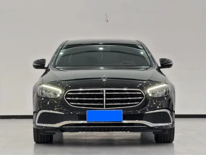 Mercedes-Benz E-Class 2022 Model E 300 L Luxury Model sedan – фото 2