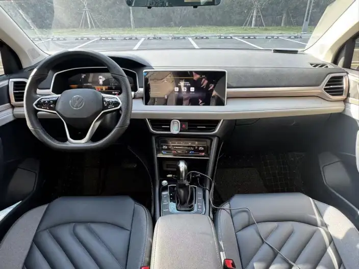 Volkswagen Tharu 2024 Model 300TSI 2WD Crescent Moon Edition – фото 7