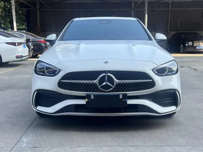 Mercedes-Benz C-Class 2025 Model C 200 L Sports Edition – фото 2