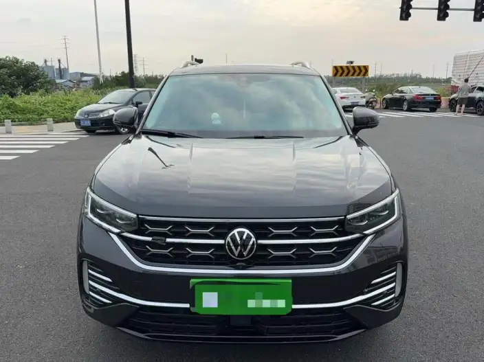 Volkswagen Tayron 2023 Model 330TSI 2WD R-Line High Power Edition – фото 2