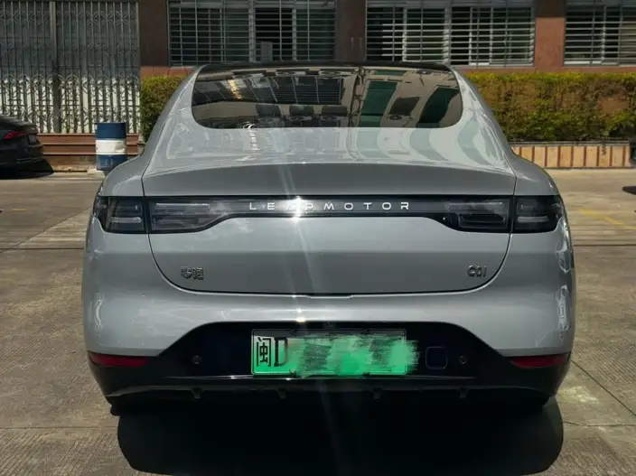 Leapmotor C01 2024 Model EV Edition 525 Exclusive Edition – фото 4