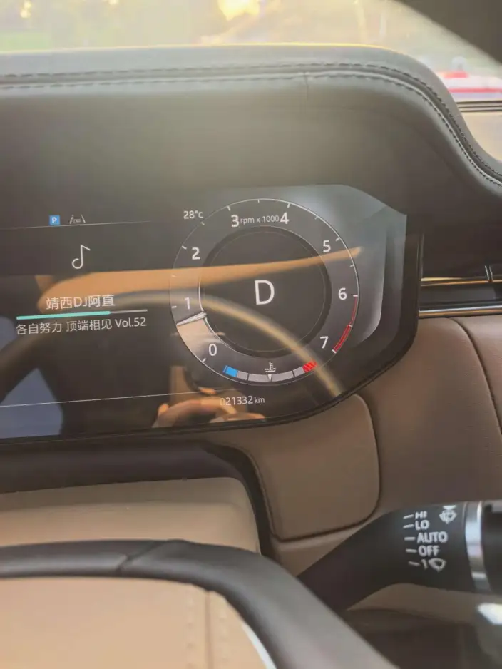 Range Rover 2025 Model 3.0 L6 400PS Shengshi Extended Edition – фото 6