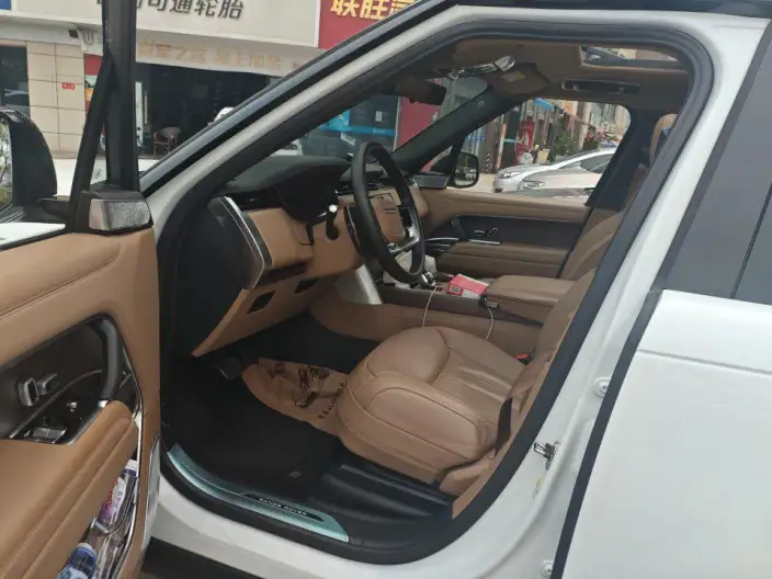 Range Rover 2025 Model 3.0 L6 400PS Shengshi Extended Edition – фото 7