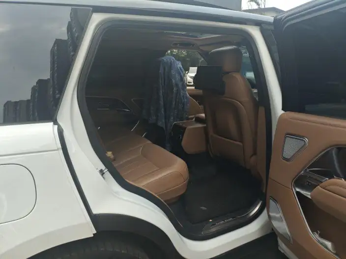 Range Rover 2025 Model 3.0 L6 400PS Shengshi Extended Edition – фото 9