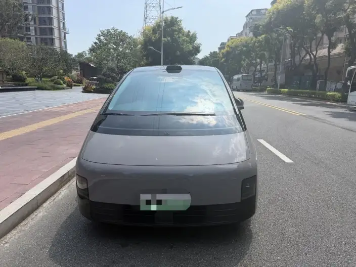 Li Auto MEGA 2024 Model Ultra Edition – фото 7