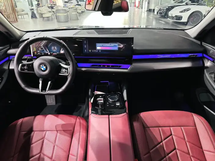 BMW 5 Series 2025 Model 530Li Leading Model Luxury Set – фото 7