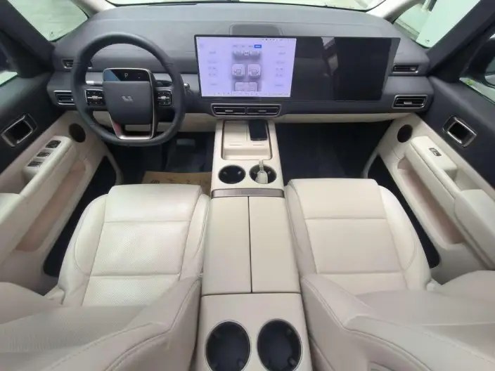 Li Auto MEGA 2025 Model Home Family Special Edition – фото 9