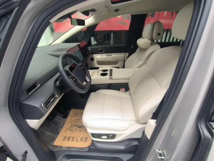 Li Auto MEGA 2025 Model Home Family Special Edition – фото 10