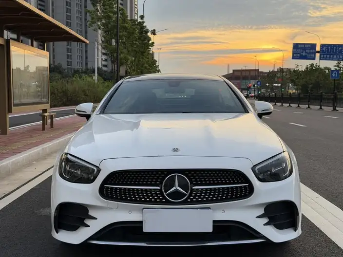 Mercedes-Benz E-Class Imported 2023 Model E 260 Coupe – фото 2