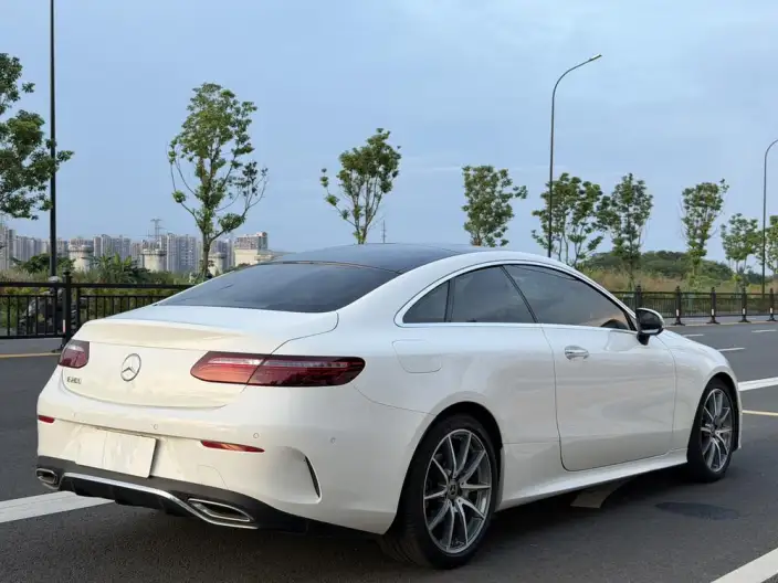 Mercedes-Benz E-Class Imported 2023 Model E 260 Coupe – фото 7