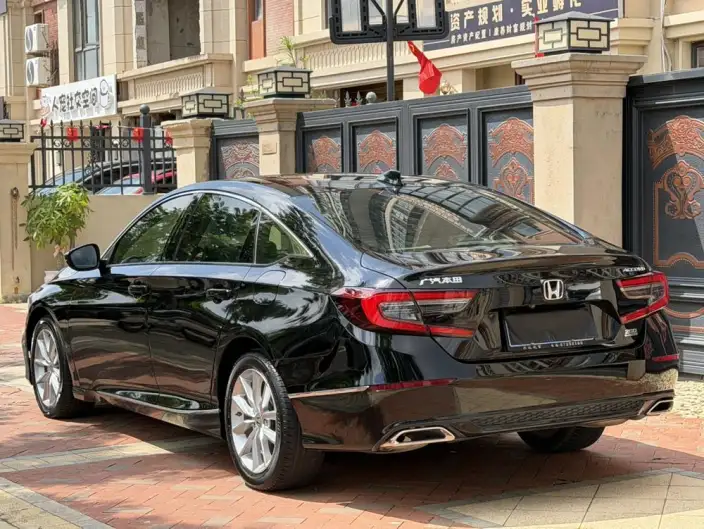 Honda Accord 2022 Model 260TURBO Deluxe Edition – фото 4