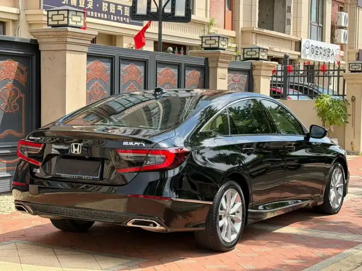 Honda Accord 2022 Model 260TURBO Deluxe Edition – фото 6