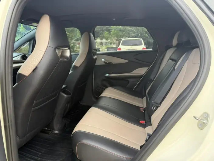 BYD Dolphin 2023 Model Fashion Edition – фото 9